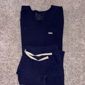Figs Navy Scrub Set with Khaki Drawstring - Large